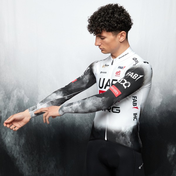 Herren UAE Team Emirates 2025 Primapelle Pissei langarmtrikot