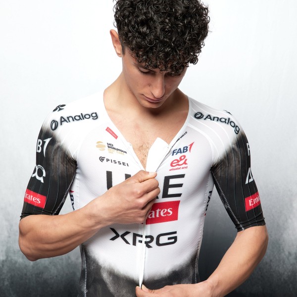 Herren UAE Team Emirates 2025 Hybrid Pissei body Herren UAE Team Emirates 2025 Hybrid Pissei body